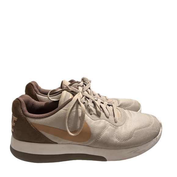 Nike Shoes - Nike Workout/Running Shoes size 9